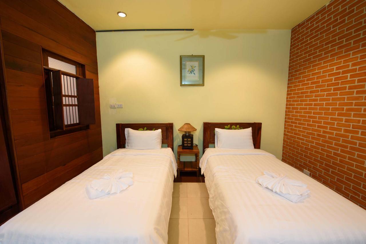 Ruen Khaoyai Hotel Pakchong Exterior photo