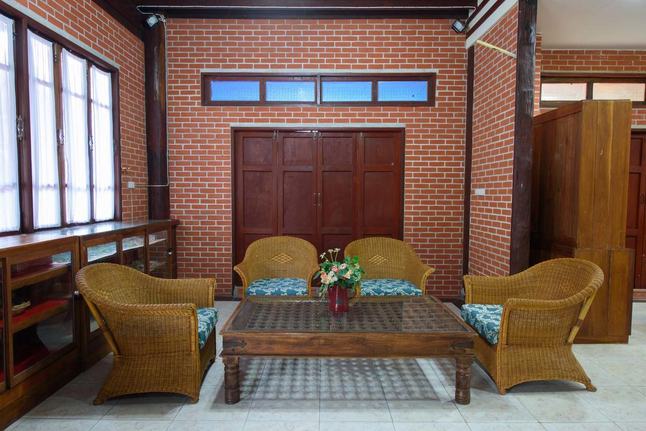 Ruen Khaoyai Hotel Pakchong Exterior photo